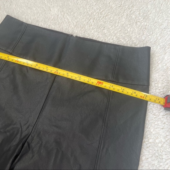 NWT BCBGMAXAZRIA Faux Leather Blossom Pants - Picture 7 of 9